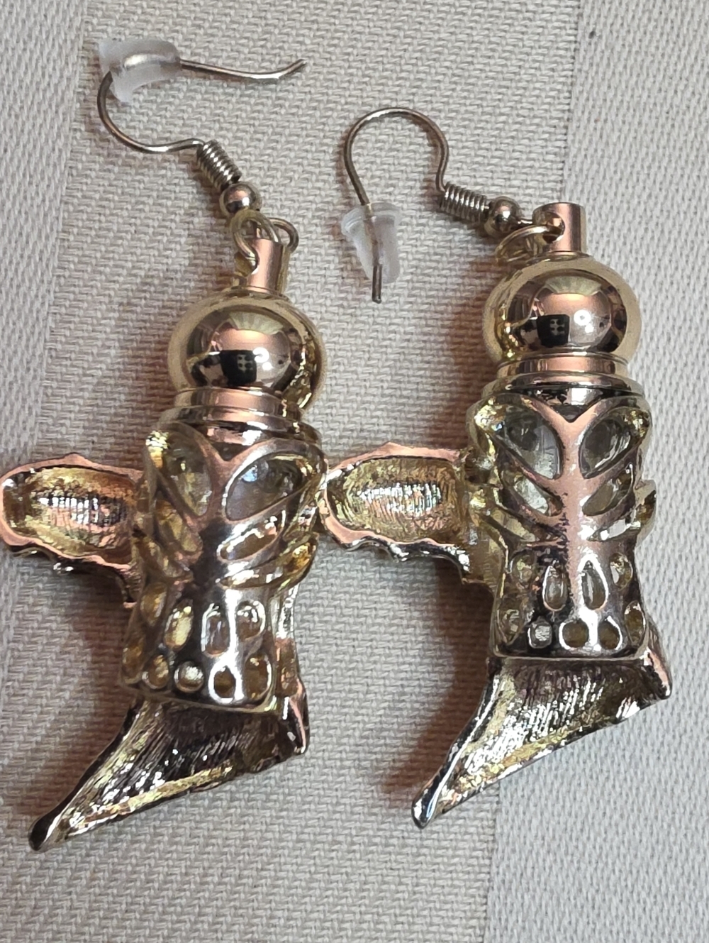 SECRET COMPARTMENT HORSE EARRINGS UNUSUAL ODDITIES PIECE OF JEWELRY - Picture 3 of 5
